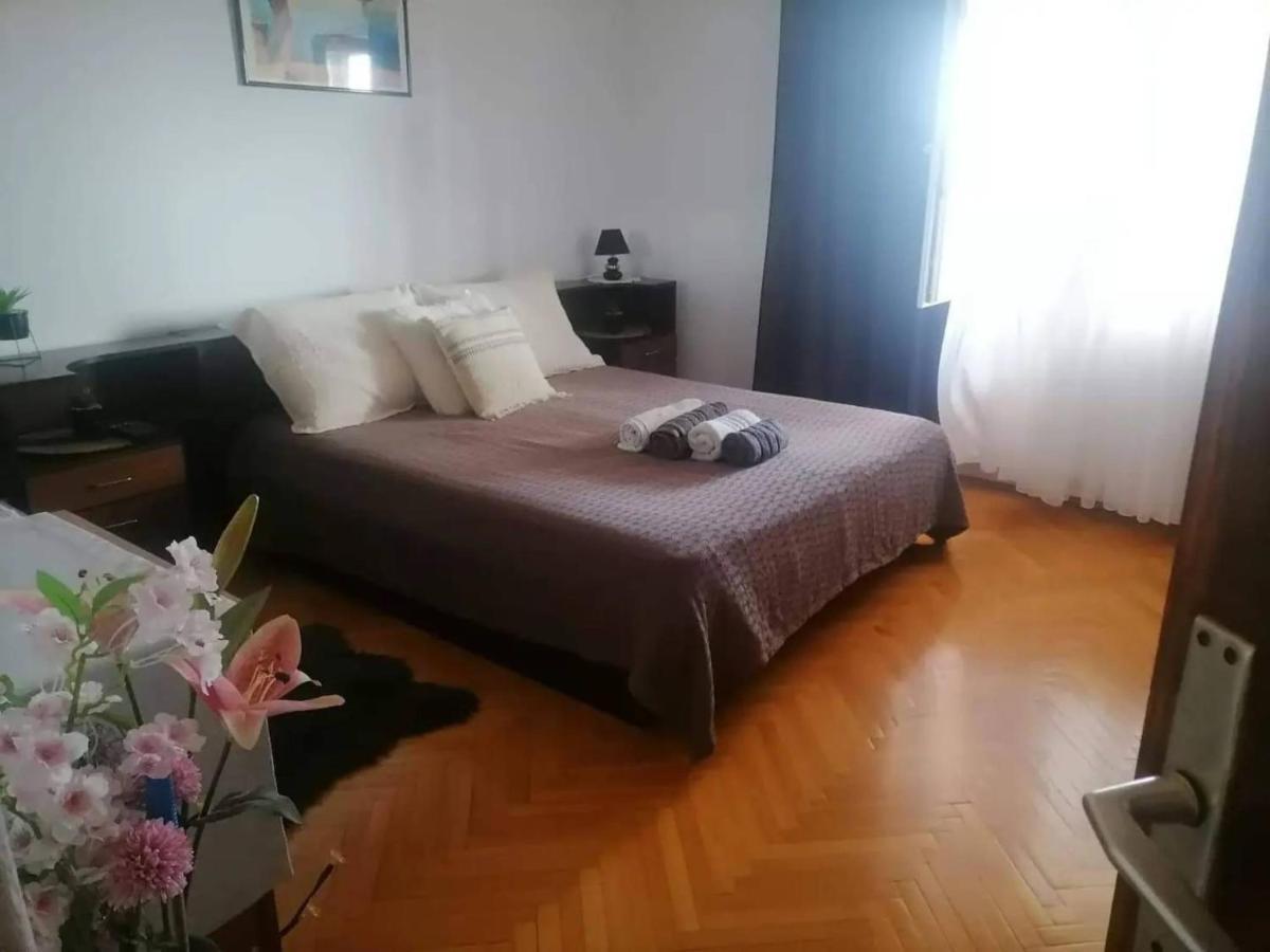 Apartment Lotus Трогир Екстериор снимка