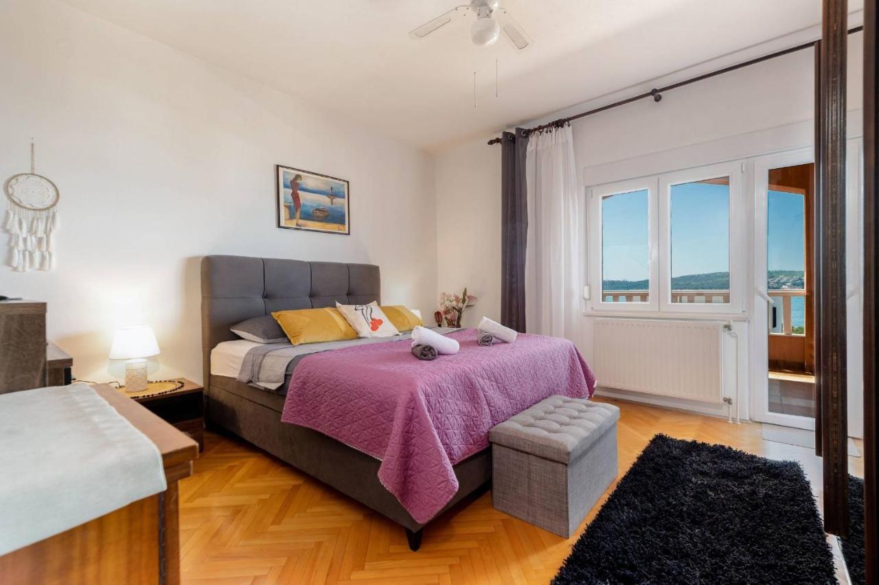Apartment Lotus Трогир Екстериор снимка