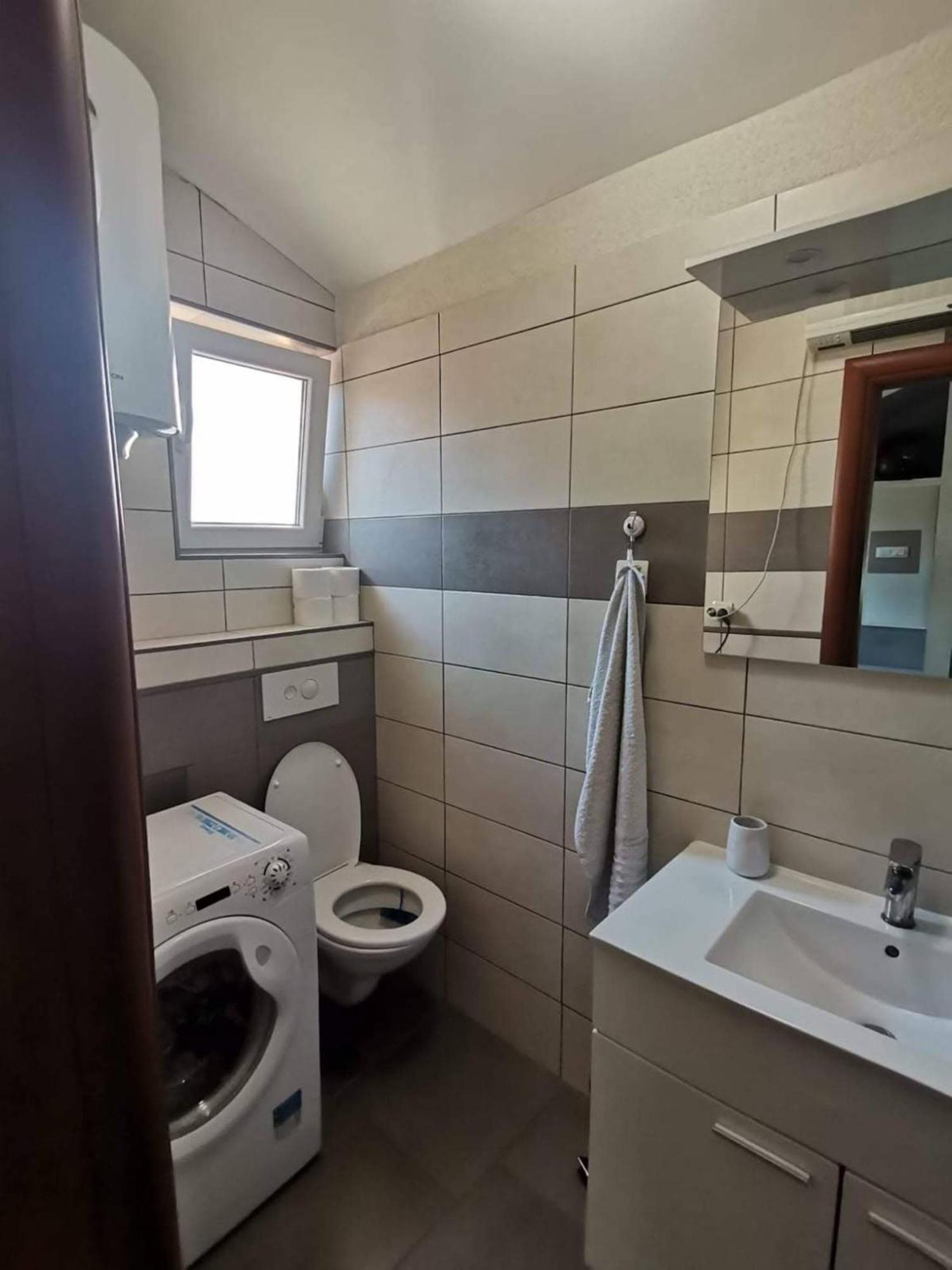Apartment Lotus Трогир Стая снимка