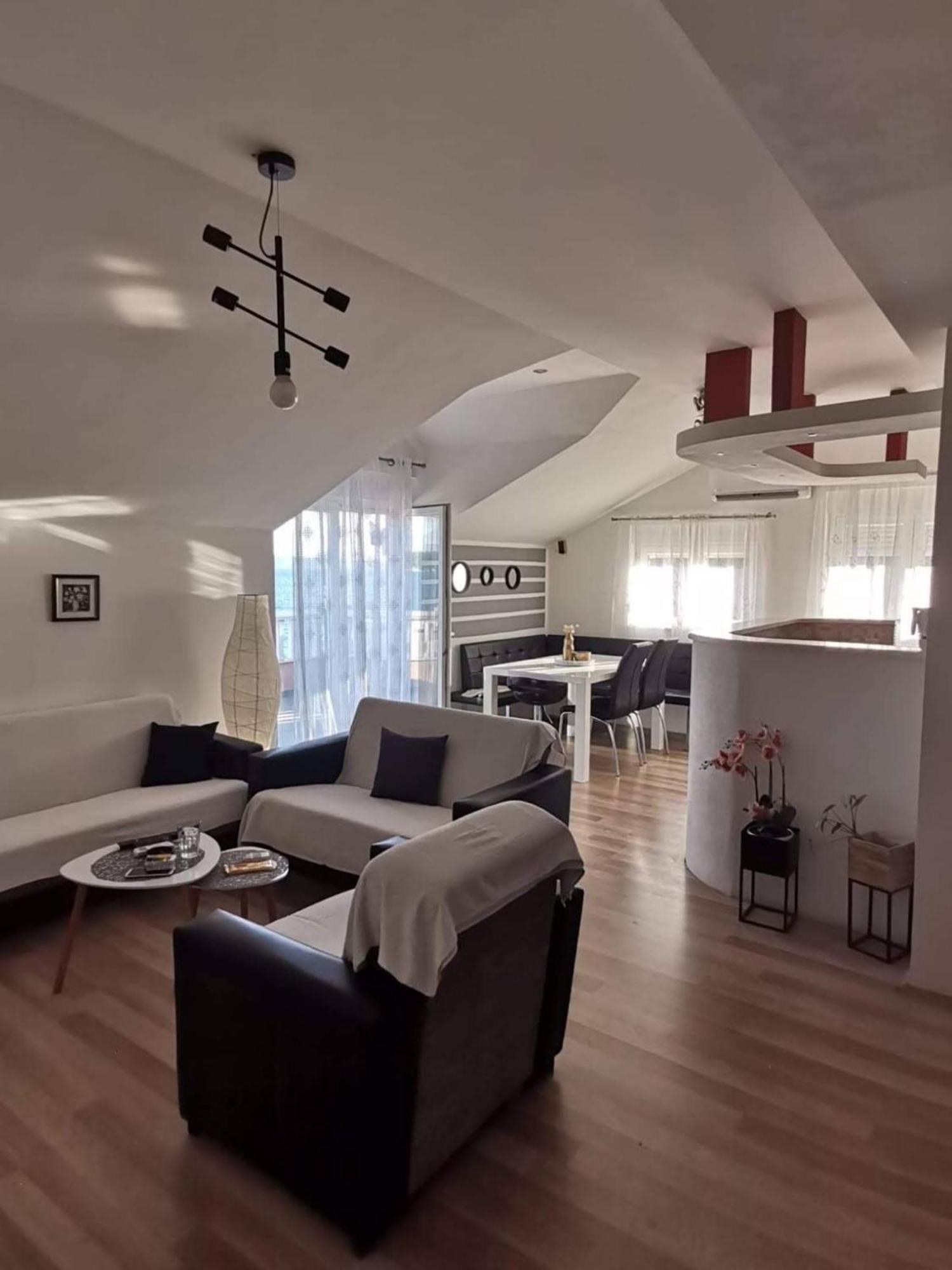 Apartment Lotus Трогир Стая снимка